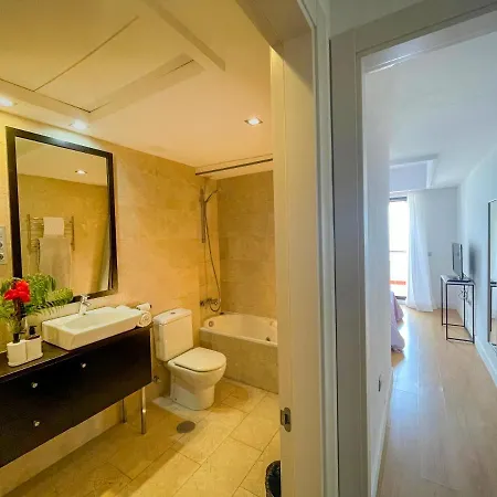 Exclusive Luxury Frontline Penthouse Del Mar - Estepona Lejlighed