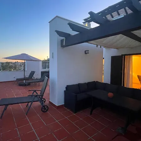 Exclusive Luxury Frontline Penthouse Del Mar - Estepona *
