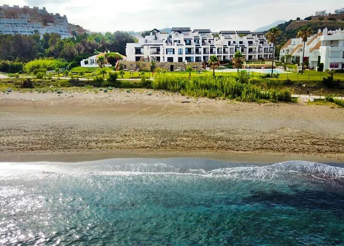 Exclusive Luxury Frontline Penthouse Del Mar - Estepona 아파트 *