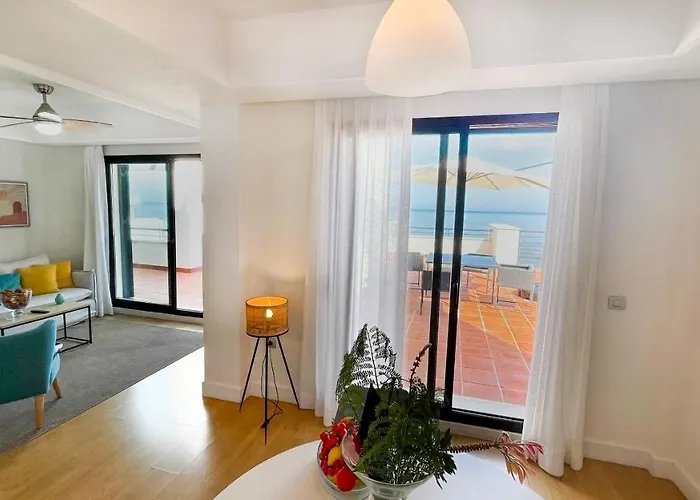 아파트 Exclusive Luxury Frontline Penthouse Del Mar - Estepona *
