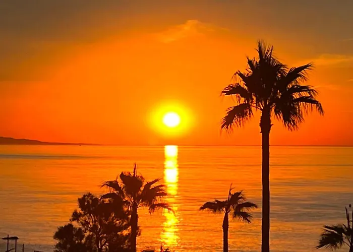Exclusive Luxury Frontline Penthouse Del Mar - Estepona