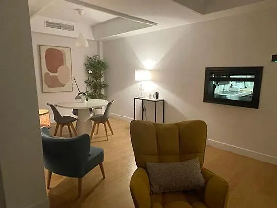 Exclusive Luxury Frontline Penthouse Del Mar - Estepona 카사레스